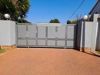House For Sale in Witfield, Boksburg