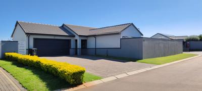Cluster House For Sale in Country View, Benoni